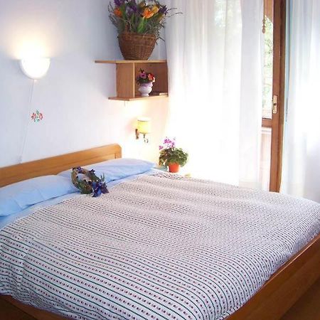 Bed and Breakfast Garni Pecol à Fusine Chambre photo