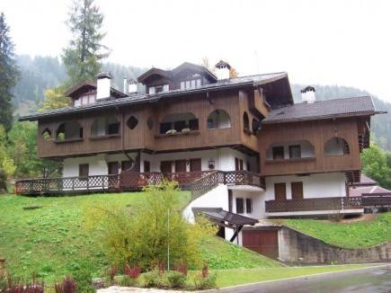 Bed and Breakfast Garni Pecol à Fusine Extérieur photo